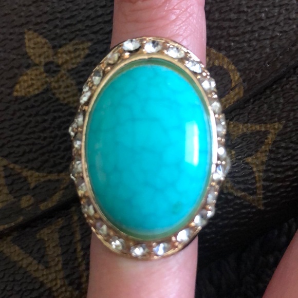 Turquoise Ring with Cubic Zirconia Crystals - Picture 5 of 6